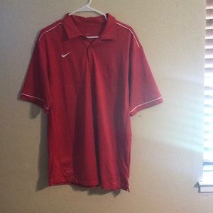Nike dry fit T-shirt. Size large. Red.